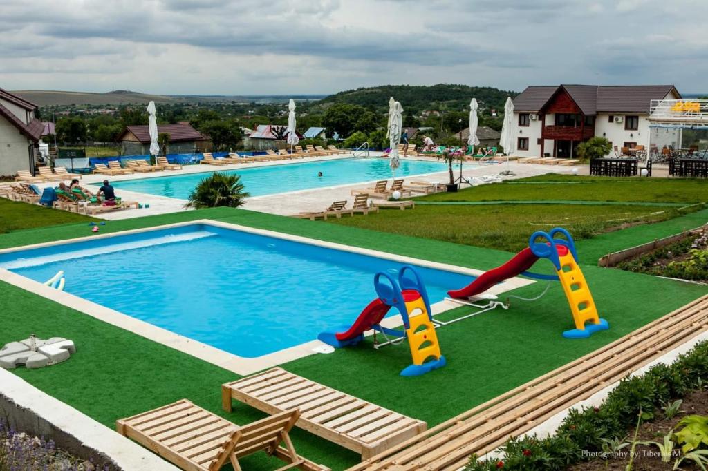 Bazén v ubytování Relax nebo v jeho okolí