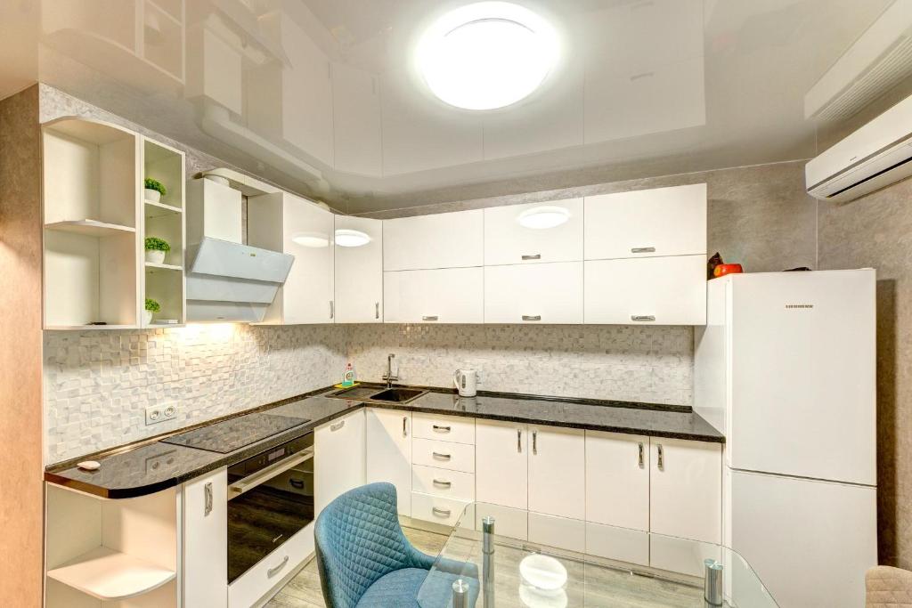Apartment Voskresenska 18 , Парковые Озера - Appartement - Rez-de-chaussée