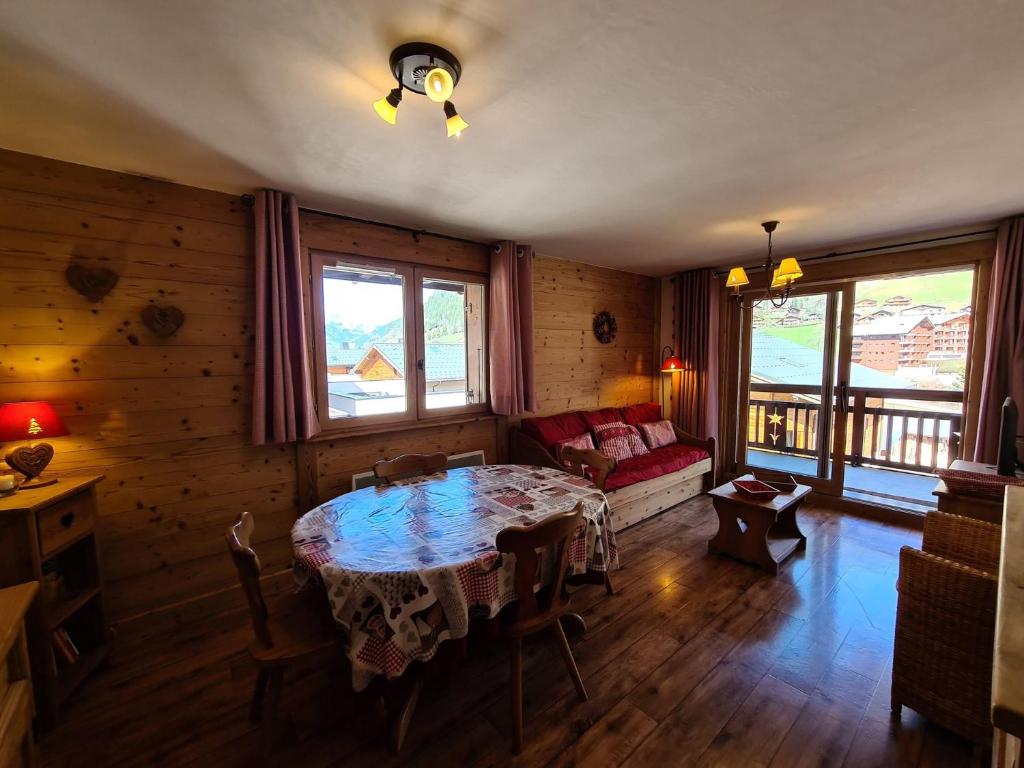 Χώρος καθιστικού στο Appartement cosy, 6 personnes, 2 chambres - MONTA12
