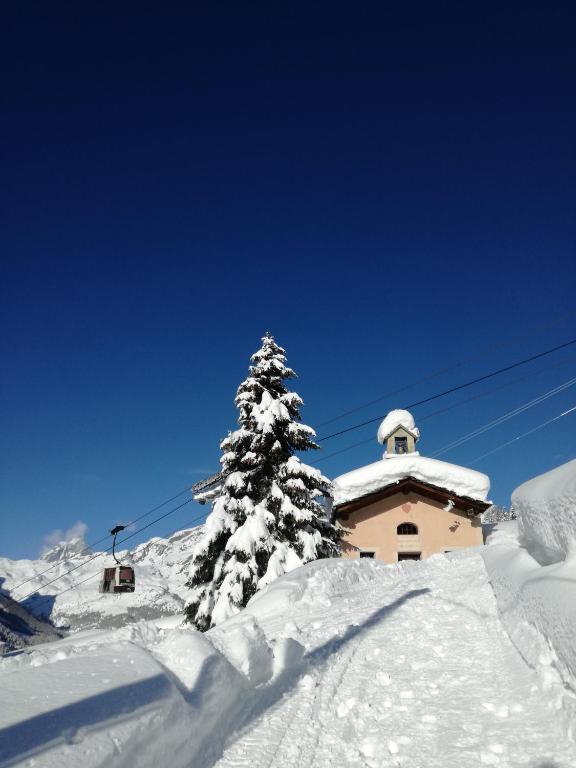 Rifugio Vieux Crest v zime