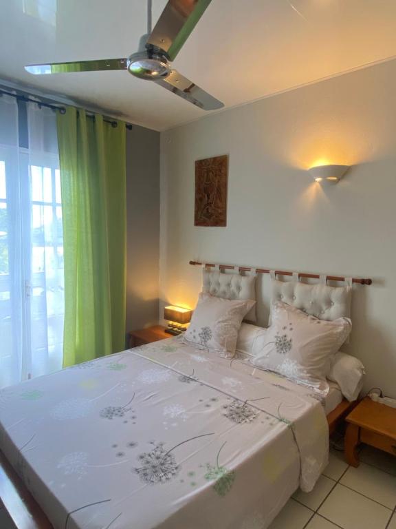 Postel nebo postele na pokoji v ubytování Happyhome2