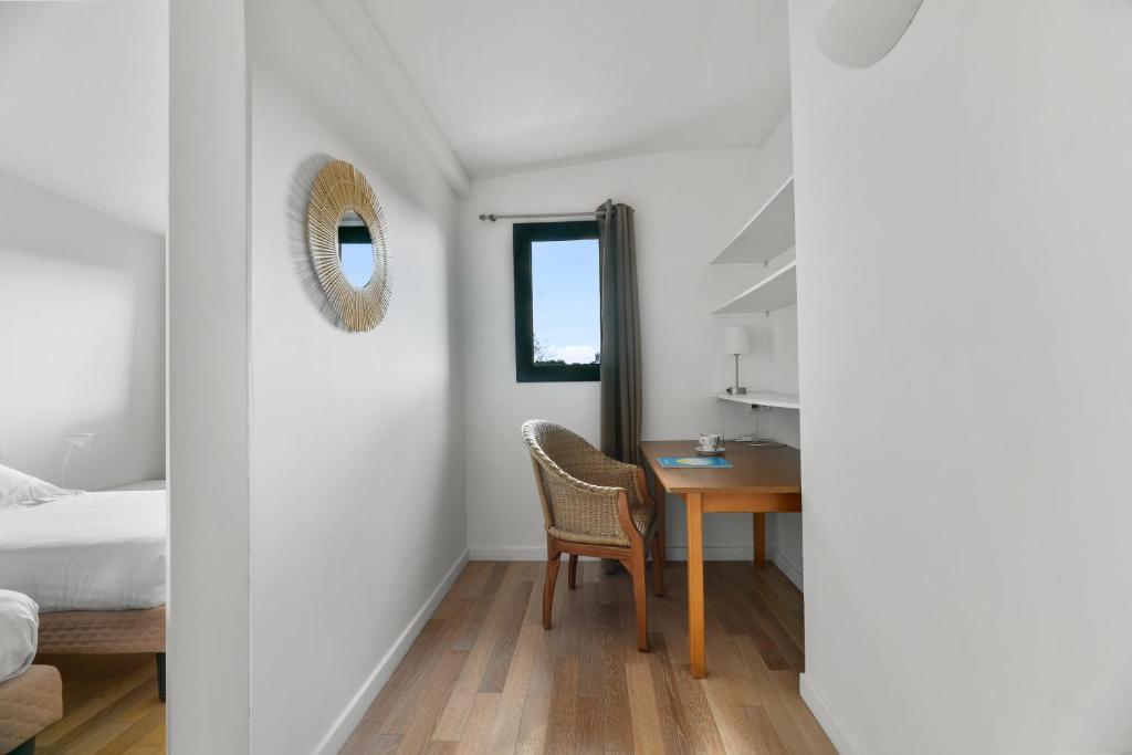 Hotel Le Pavillon Bleu - Two-Bedroom Suite