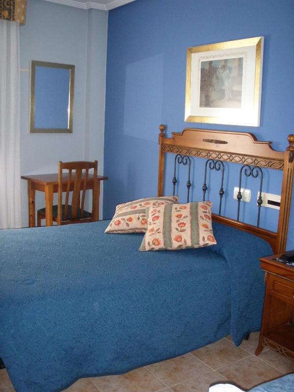 Hostal Pineda, Cervera de Pisuerga – Prezzi aggiornati per il ...