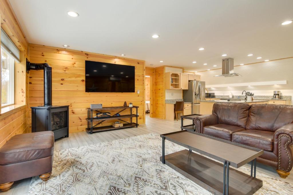 PetFriendly Rockwood Retreat Deck and Lake Access!, Rockwood (updated