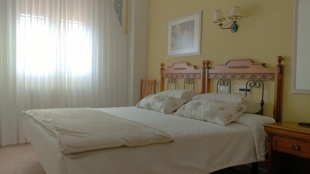 Hostal Pineda, Cervera de Pisuerga – Prezzi aggiornati per il ...