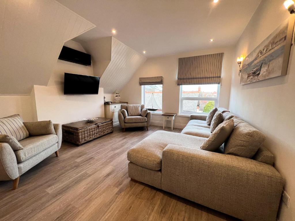 St Annes Beach Apartments - 