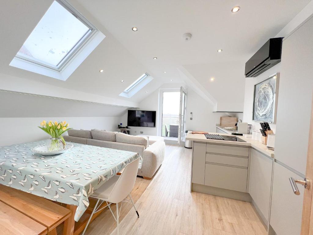 St Annes Beach Apartments - 
