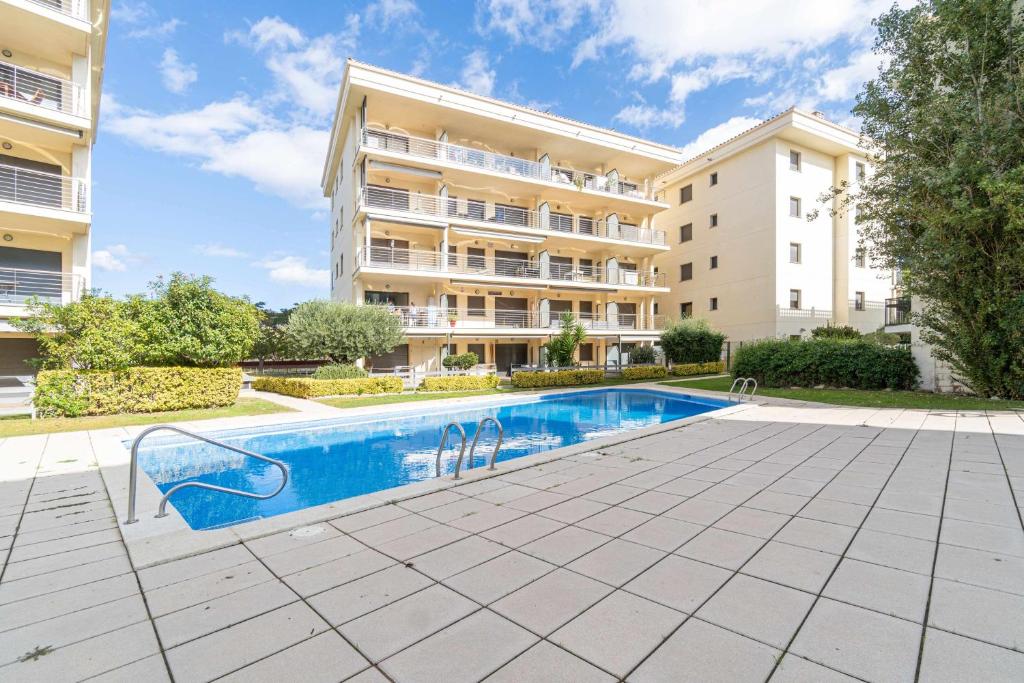 The swimming pool at or close to Jouvacations apartamento Joanot