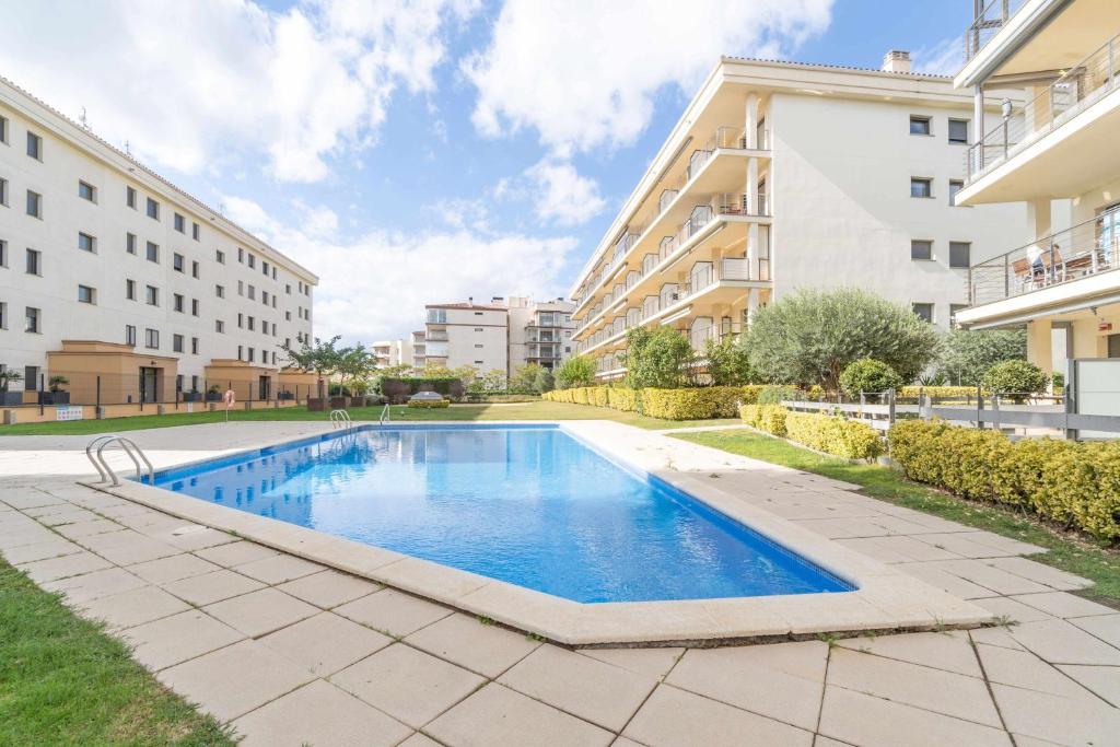 The swimming pool at or close to Jouvacations apartamento Joanot