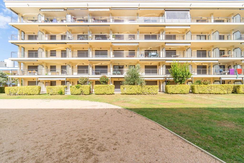 The building in which Az apartmant is located