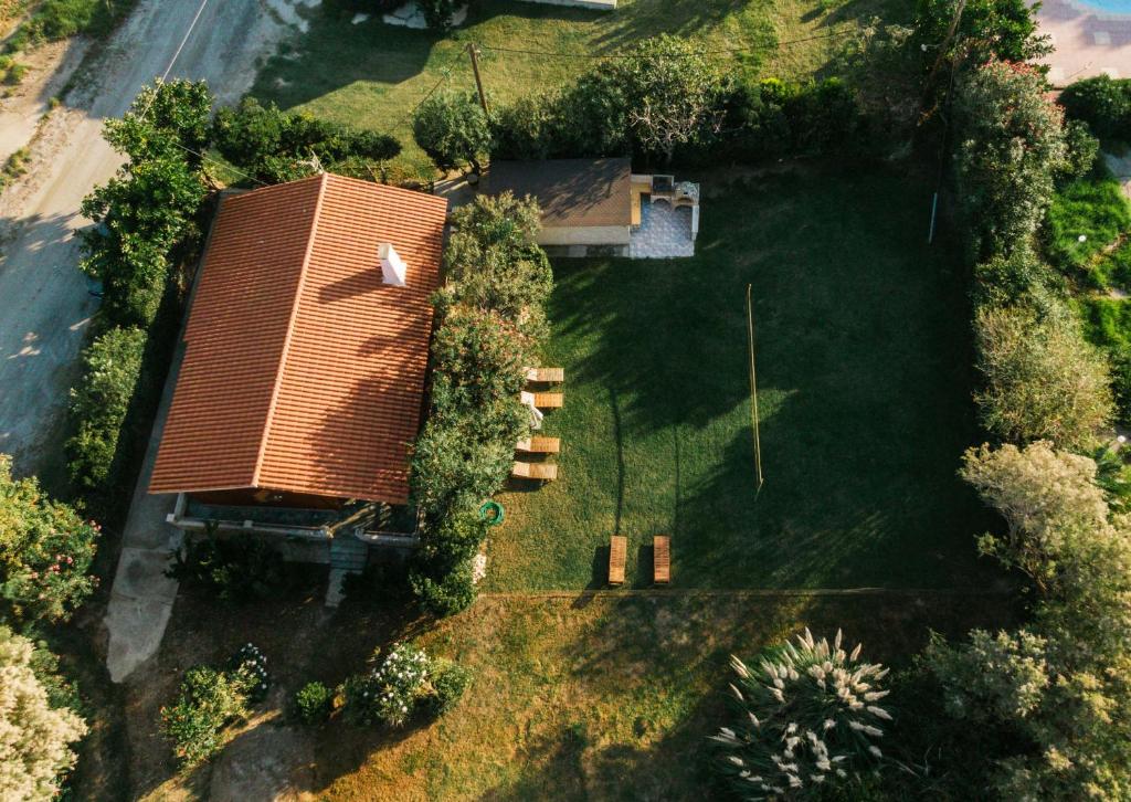 Vonkajšia záhrada v ubytovaní Wooden Beach House