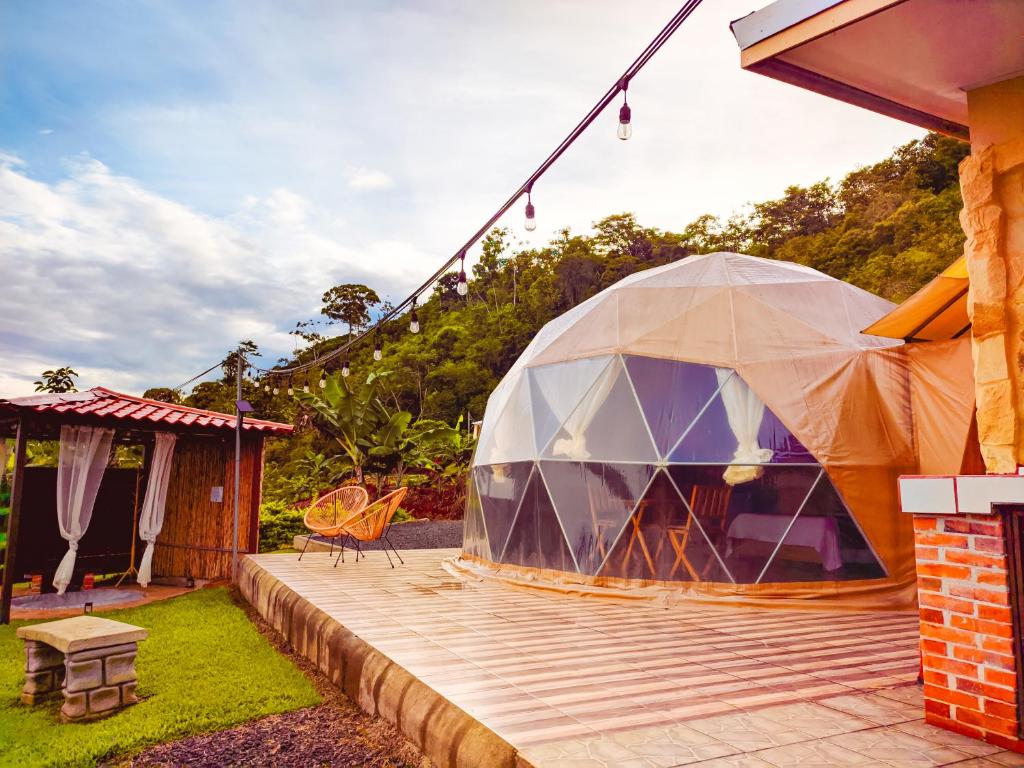 Zahrada ubytování Las Colinas Glamping