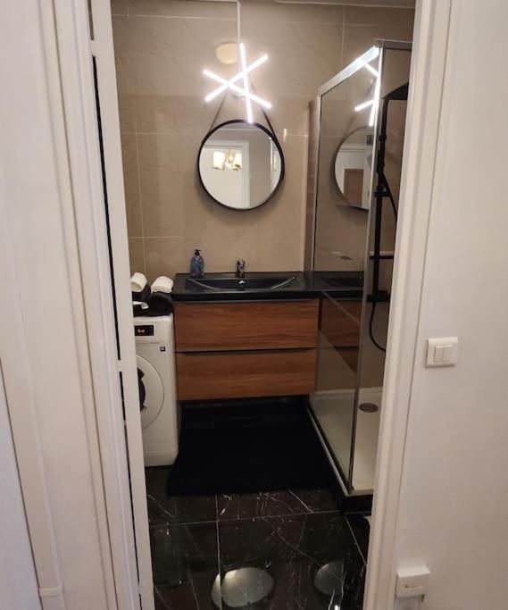 Koupelna v ubytování Appartement La Défense