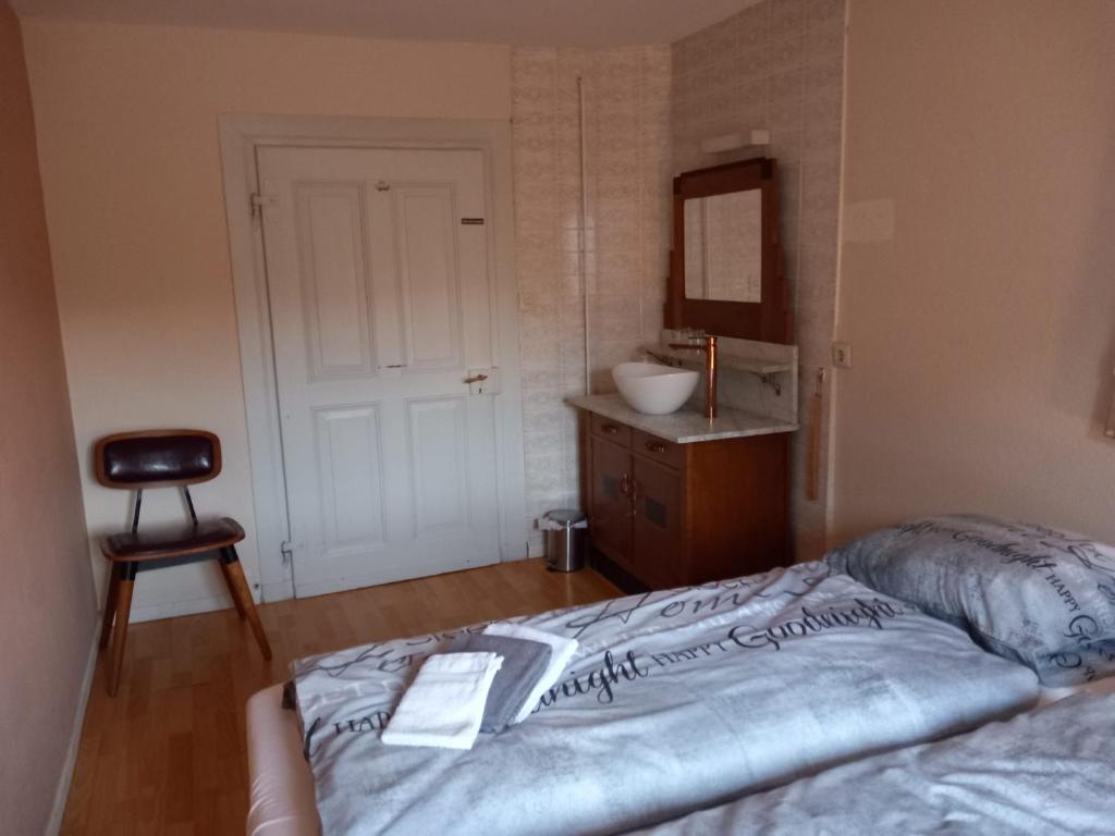 Postel nebo postele na pokoji v ubytování Gasthof Feische