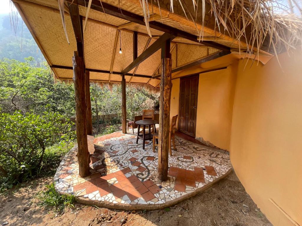 Chiang Dao Roundhouses - Chambre Double Avec Terrasse