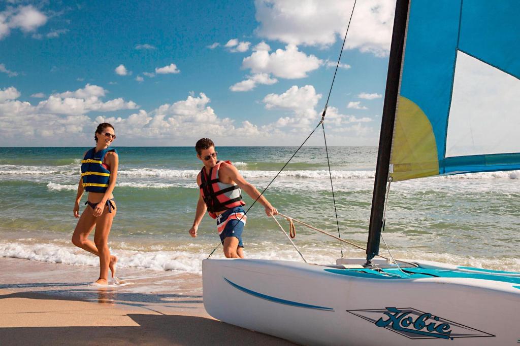 Fort Lauderdale Marriott Harbor Beach Resort & Spa photo