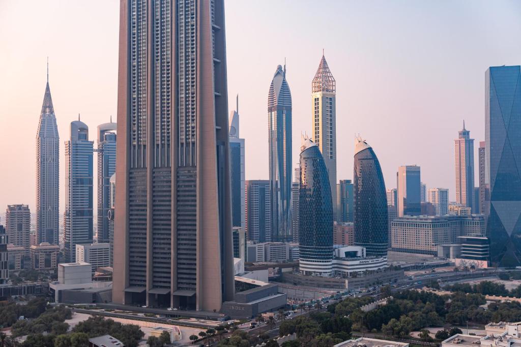 Nespecifikovaný výhled na destinaci Dubaj nebo výhled na město při pohledu z apartmánu
