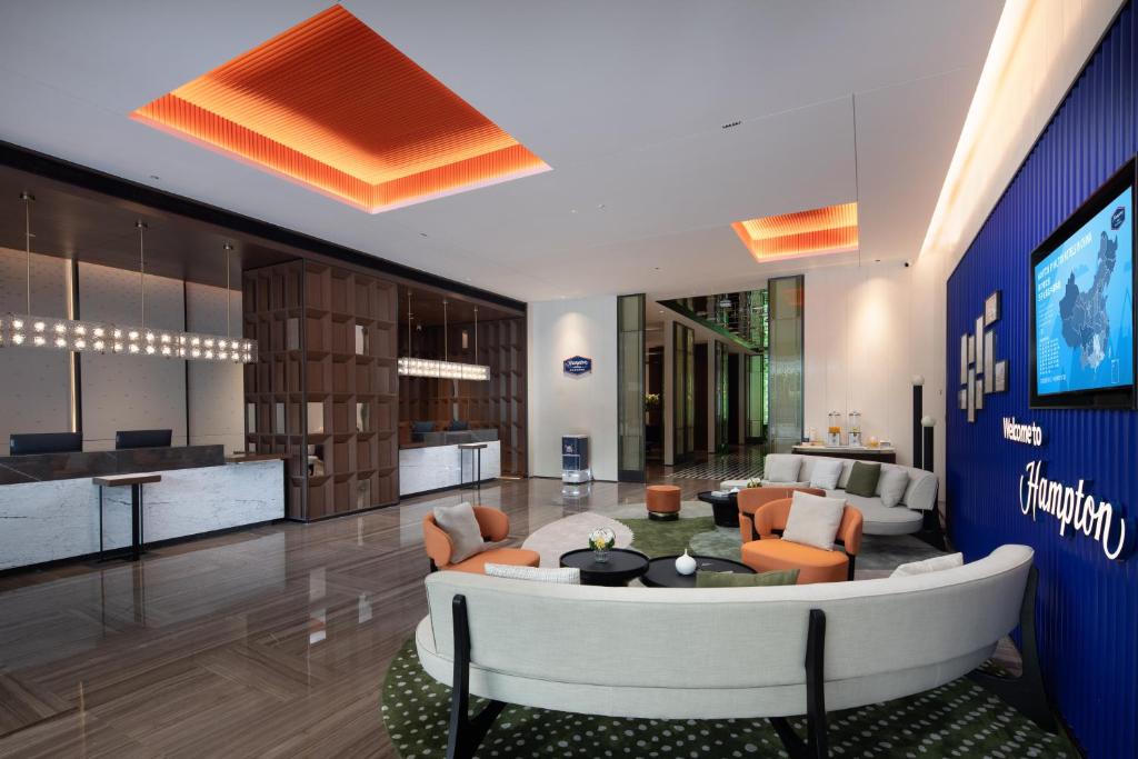 Kuchyň nebo kuchyňský kout v ubytování Hampton by Hilton Guangzhou Xintang
