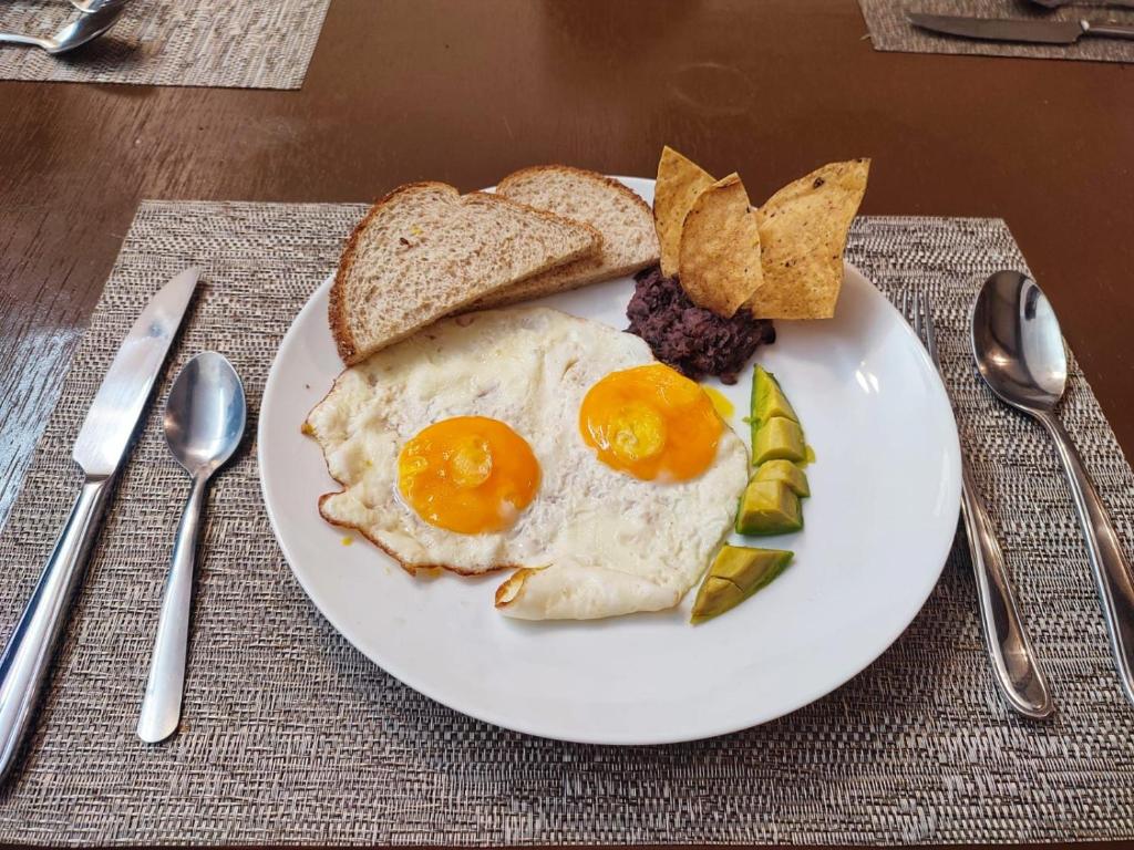 Jídlo v hotelu nebo okolí