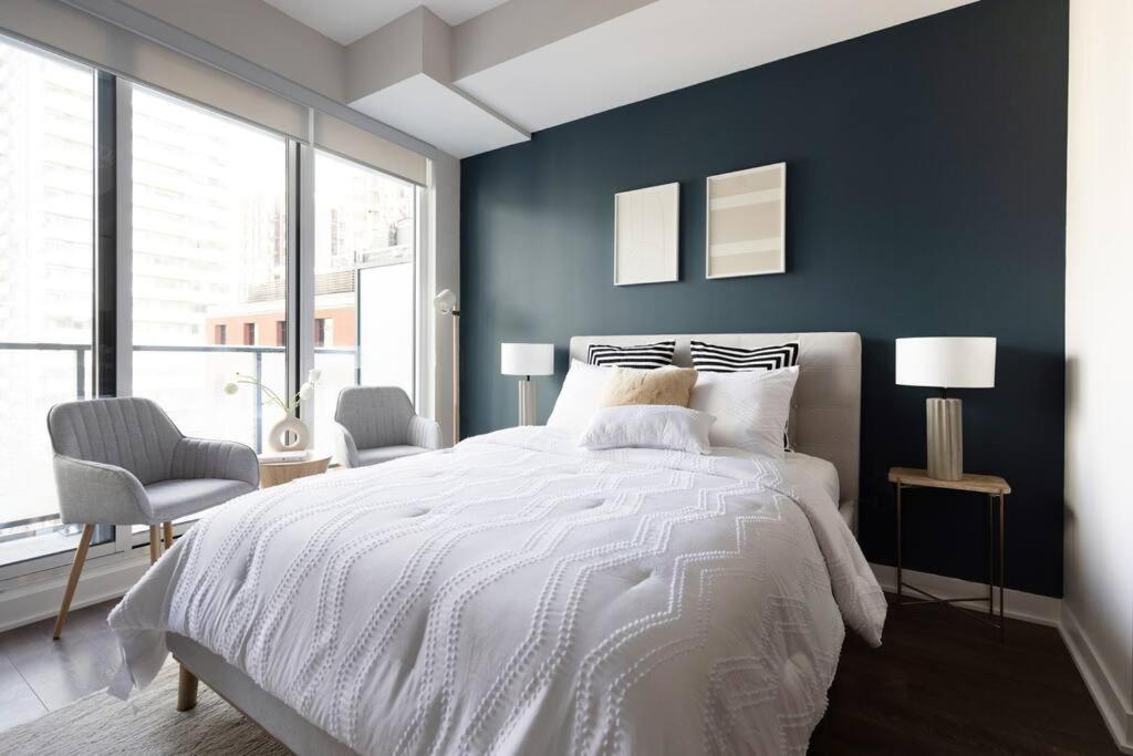 A Lovely Cozy Suite / Entertainment District - Housity