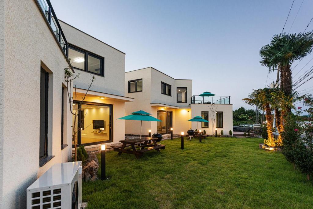 Bygningen som landstedet ligger i