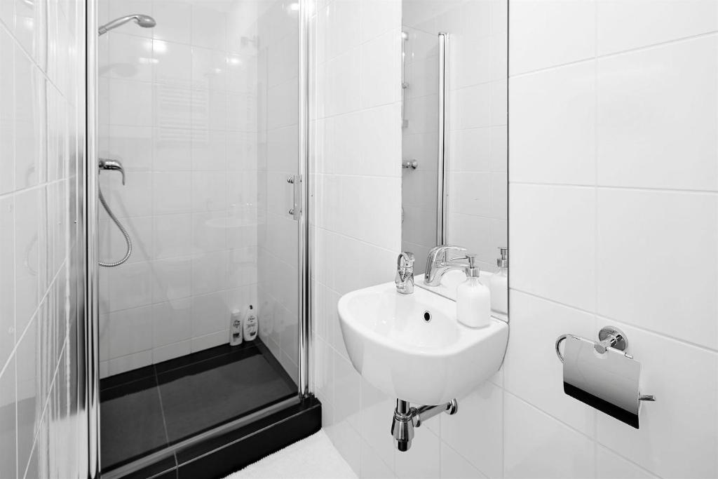 CityNest Apartments - 13