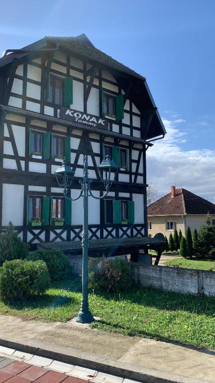 Budova, kde se hotel nachází