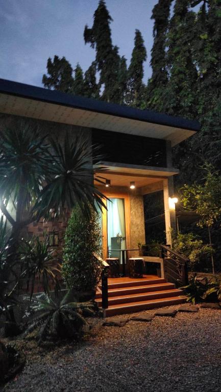 Baan Pak Arom Resort Chanthaburi - Salle De Roi