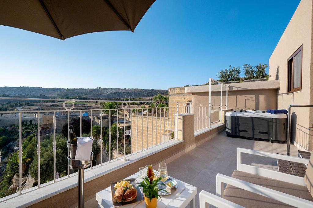 Балкон или терраса в Viewpoint Boutique Living