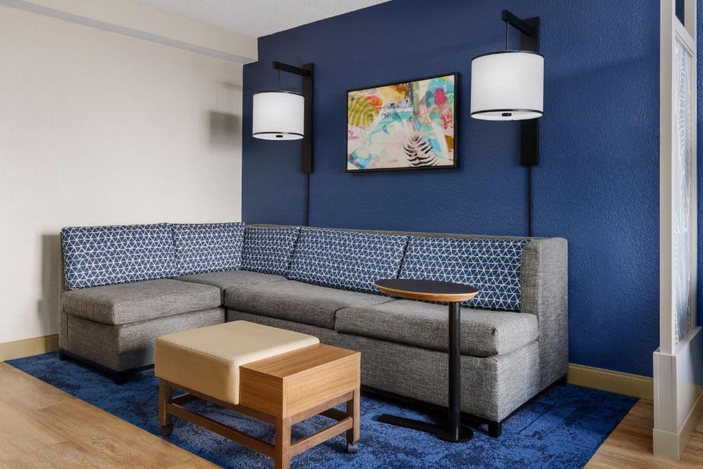 Hyatt Place Orlando / I-Drive / Convention Center - Double Room With Two Double Beds And Sofa Bed - High Floor