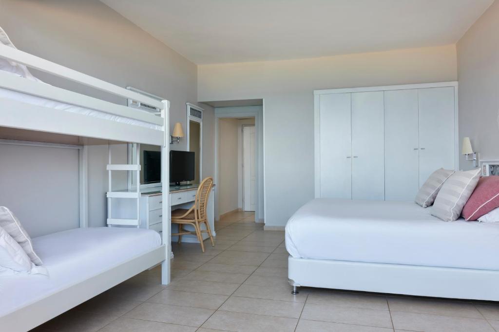 Atlantica Princess Hotel - Vista Para O Interior Da Sala Da Família