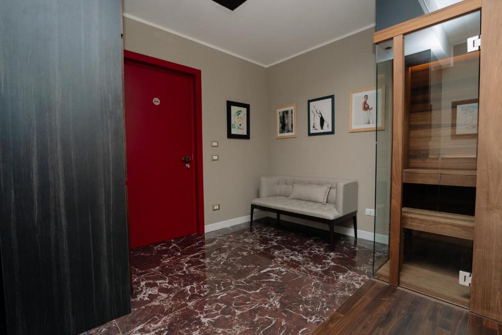 10 KEYS MILANO - Resim 9