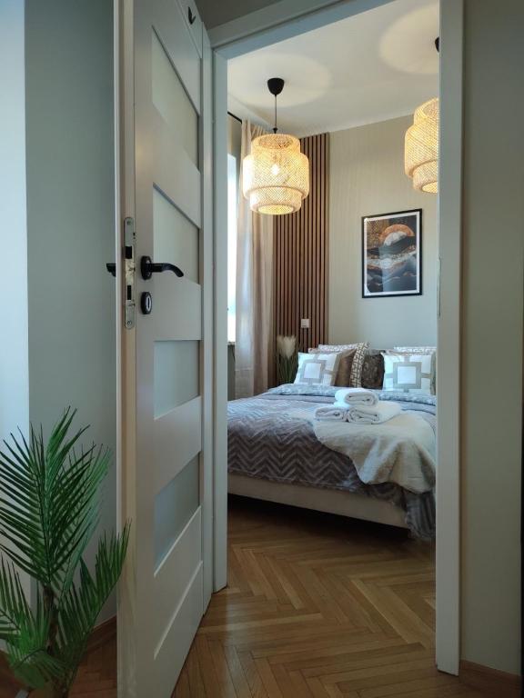 Day & Night by Cooee Apartments - 1