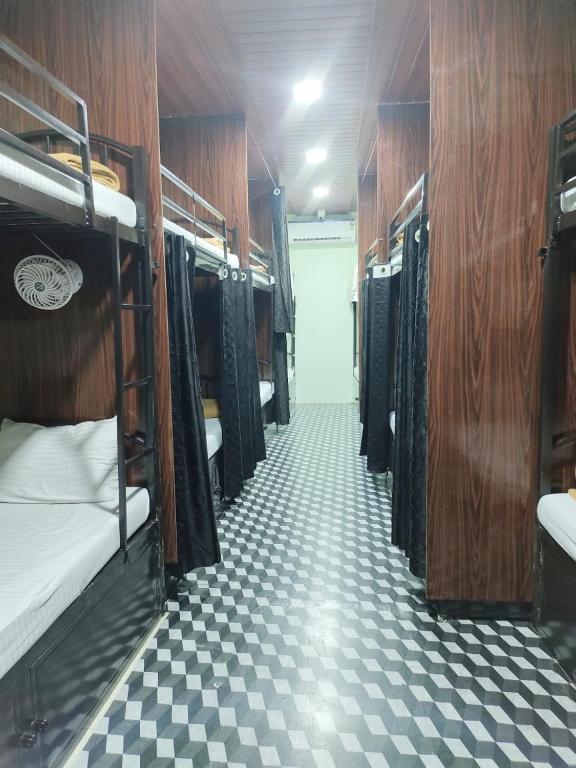 Fotografie z fotogalerie ubytování Vakola Dormitory AC Beds v Bombaji