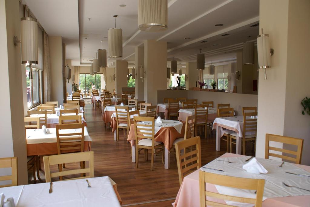 Restaurace v ubytování Magic Sun Hotel