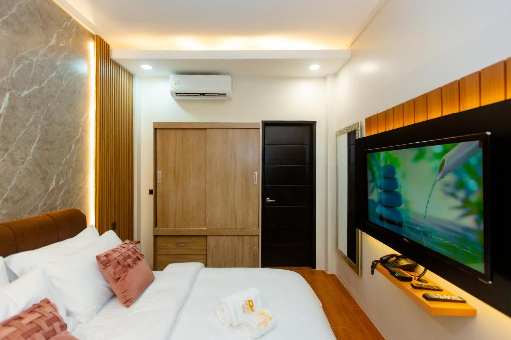 TV a/nebo společenská místnost v ubytování Rockfort Hotel