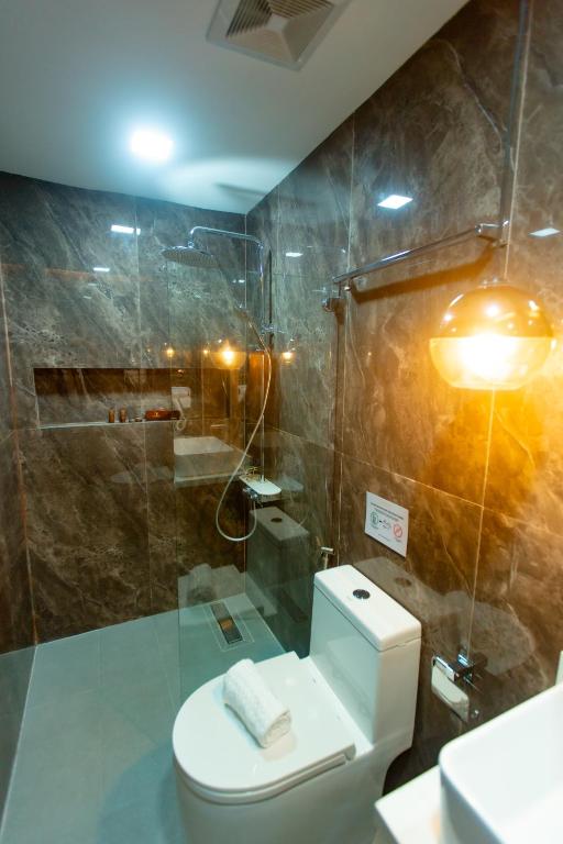 Koupelna v ubytování Rockfort Hotel