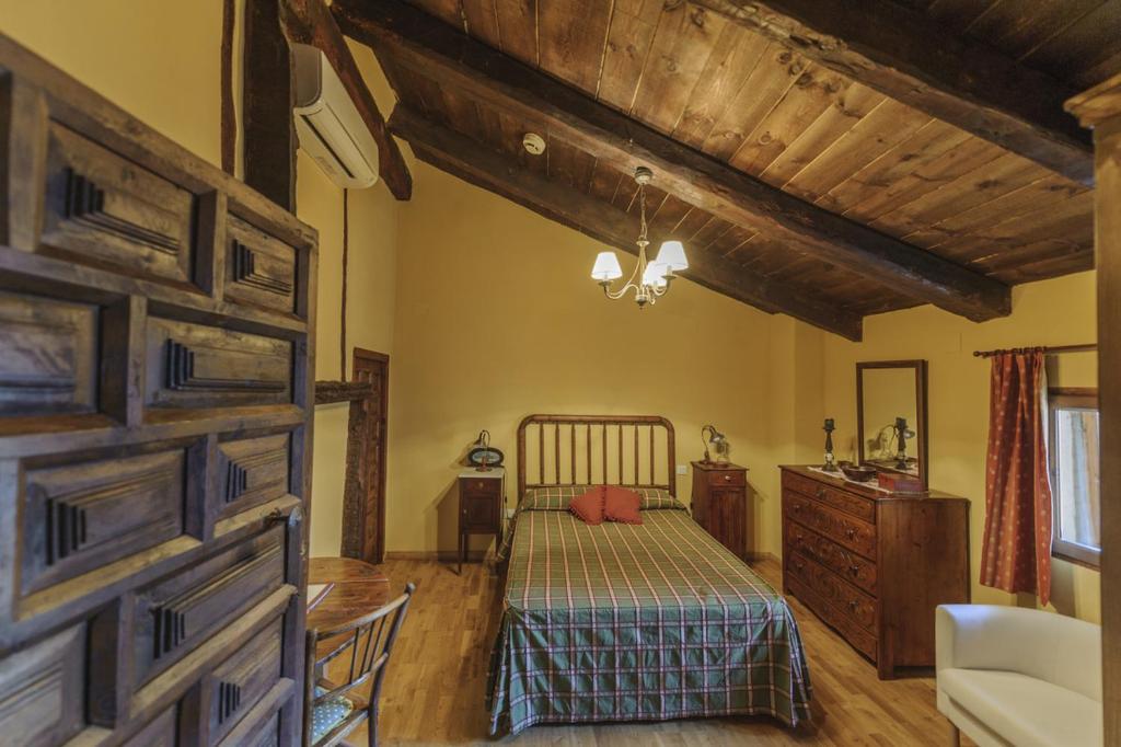 Postel nebo postele na pokoji v ubytování Hotel Los Leones - Adults Only