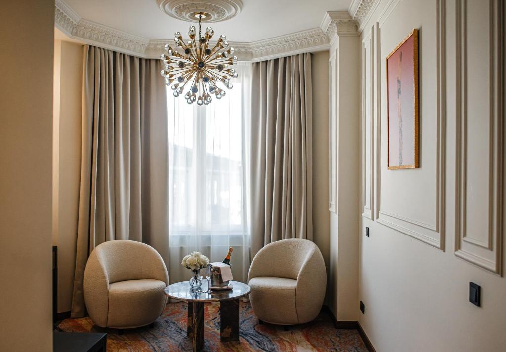 Posezení v ubytování Nadiya Palace