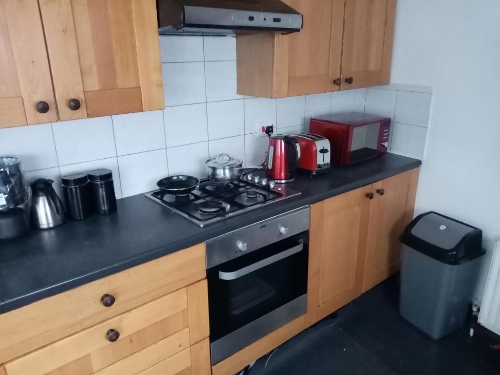 Meridian Homestay Edmonton Enfield, Edmonton (updated prices 2024)