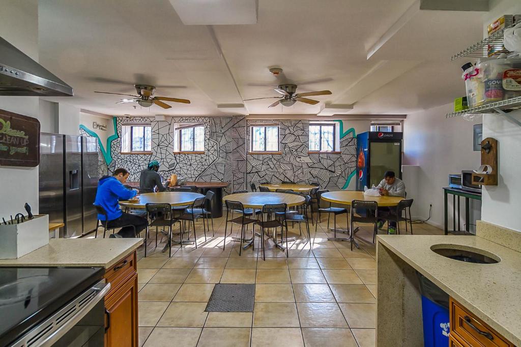 Majutusasutuse NY Moore Hostel külastajad