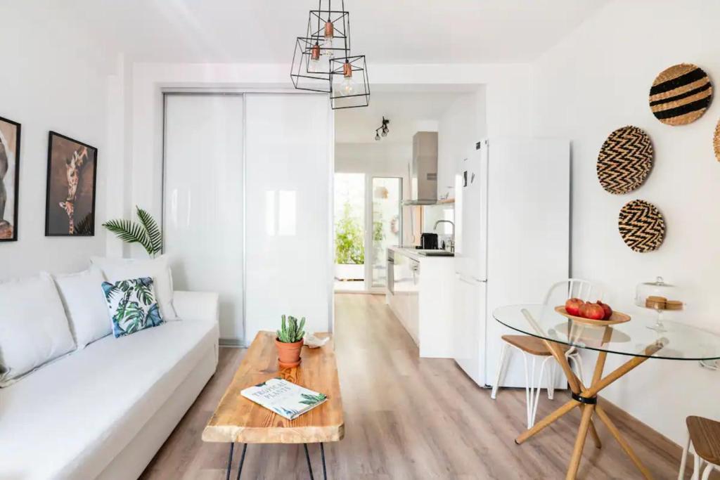 A kitchen or kitchenette at Santa Triada