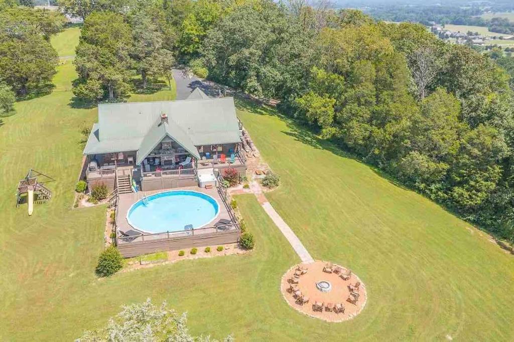 Heaven’s View Lodge, Pool, Pet Friendly, Dunlap (updated prices 2024)