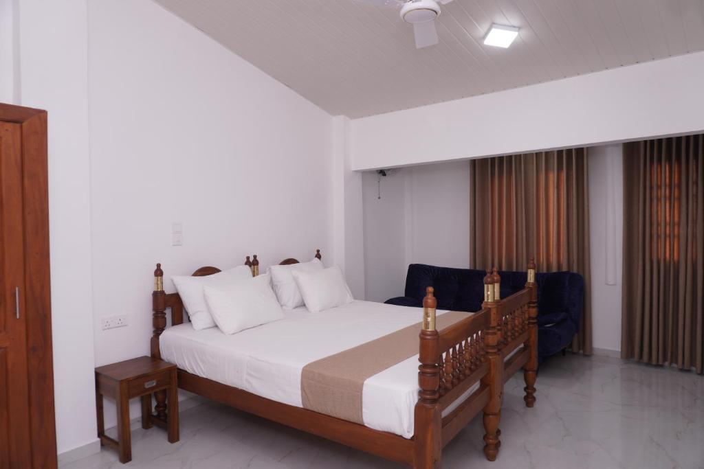 Postel nebo postele na pokoji v ubytování SURF UNA BEACH HOTEL