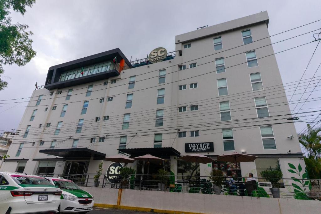Budova, kde se hotel nachází
