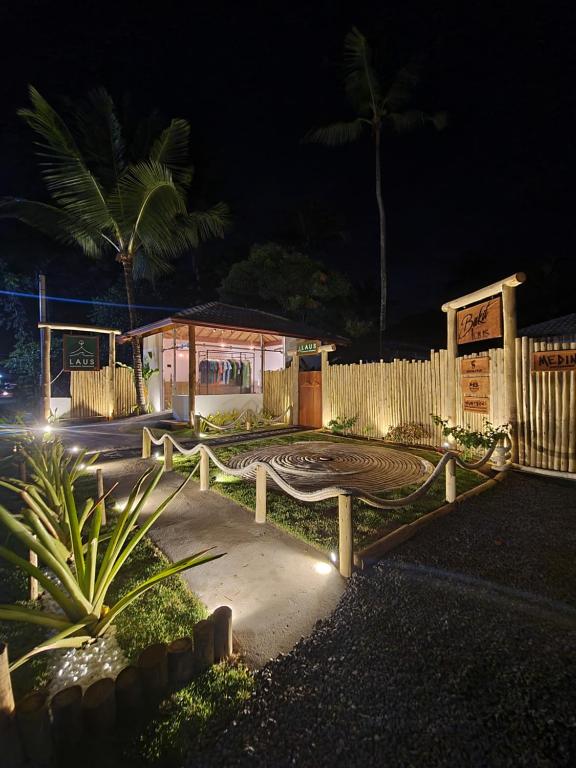 Zahrada ubytování LAUS Bangalôs Experience - Piscina Privativa - Praia de Algodões - Península de Maraú - Bahia