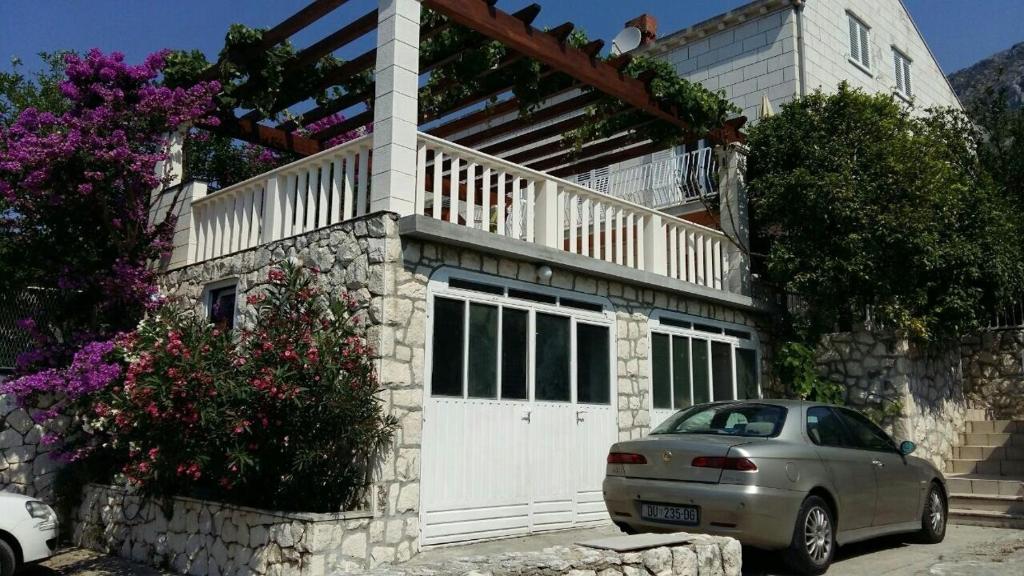 Budova, kde se apartmán nachází