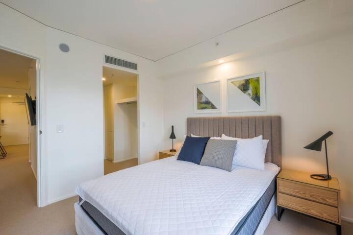Executive Apartment with Pool & Gym - Housity
