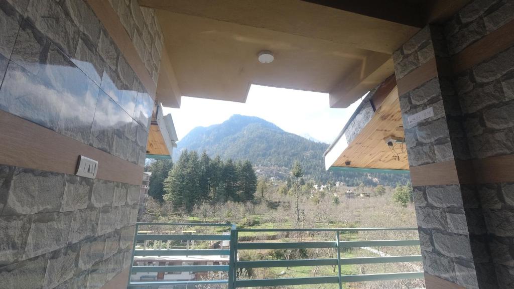 Resort Rohtang View by Hadimba Family Inn, Near Club House Manali ...