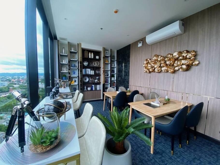 Posezení v ubytování Astra sky river High floor,3 bedrooms 97㎡ 山景房带浴缸